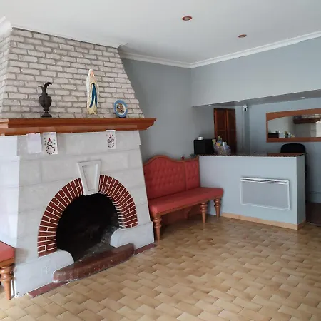 Du Commerce Et De Navarre Hotel