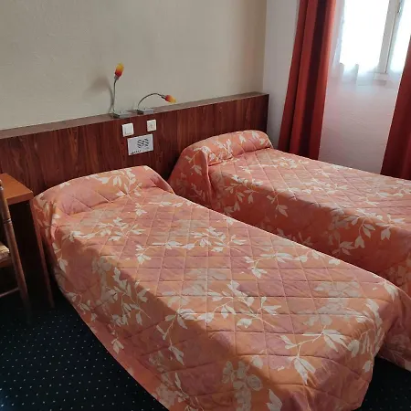 Du Commerce Et De Navarre 2* Lourdes