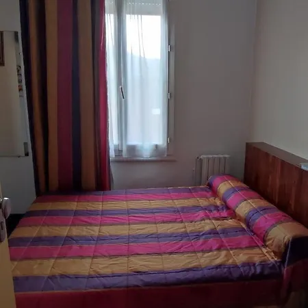 Du Commerce Et De Navarre