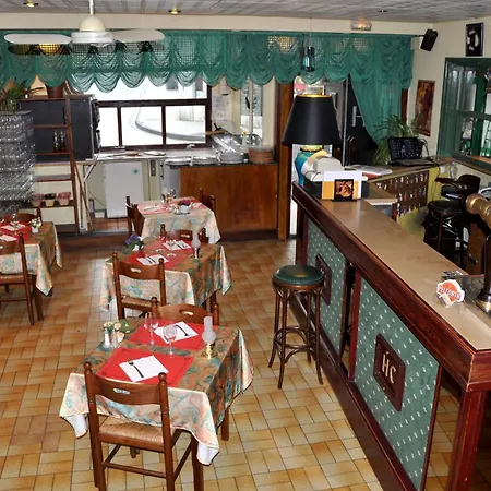 Du Commerce Et De Navarre Lourdes