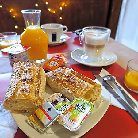 Hotell Du Commerce Et De Navarre 2*
