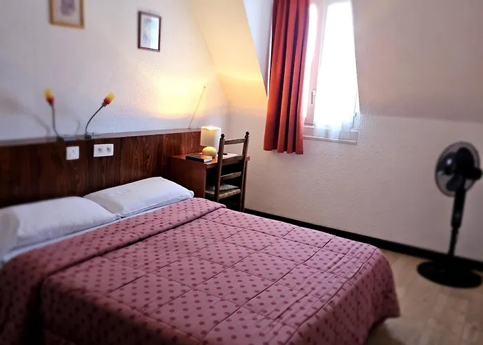 Du Commerce Et De Navarre Lourdes