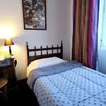 Du Commerce Et De Navarre Hotell